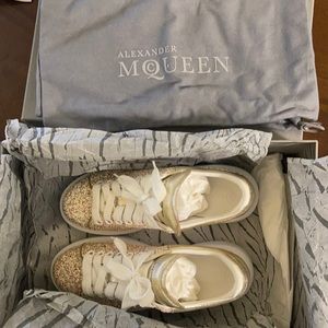 Alexander McQueen over size sneaker size 7.5